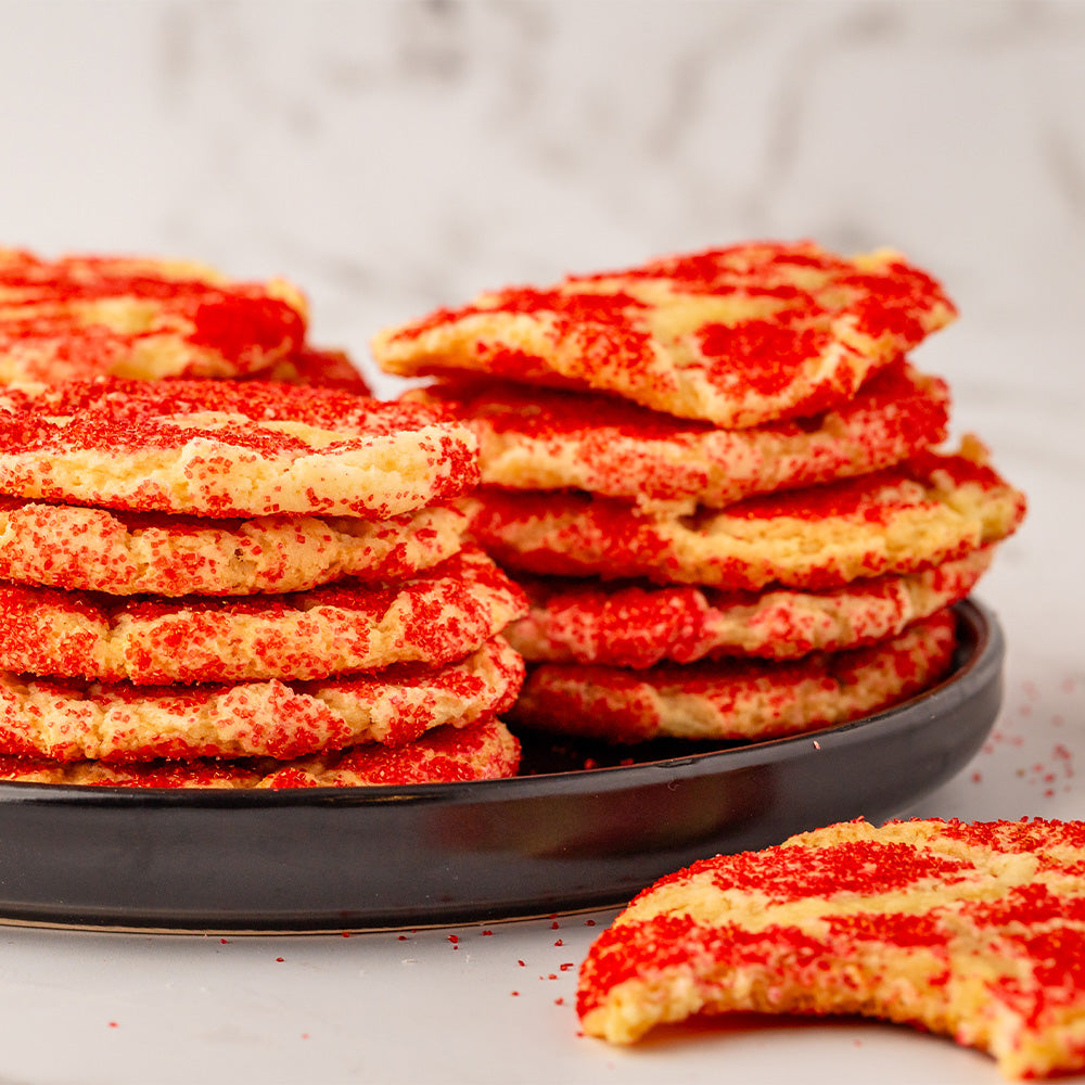 Cake cookies on a black plate