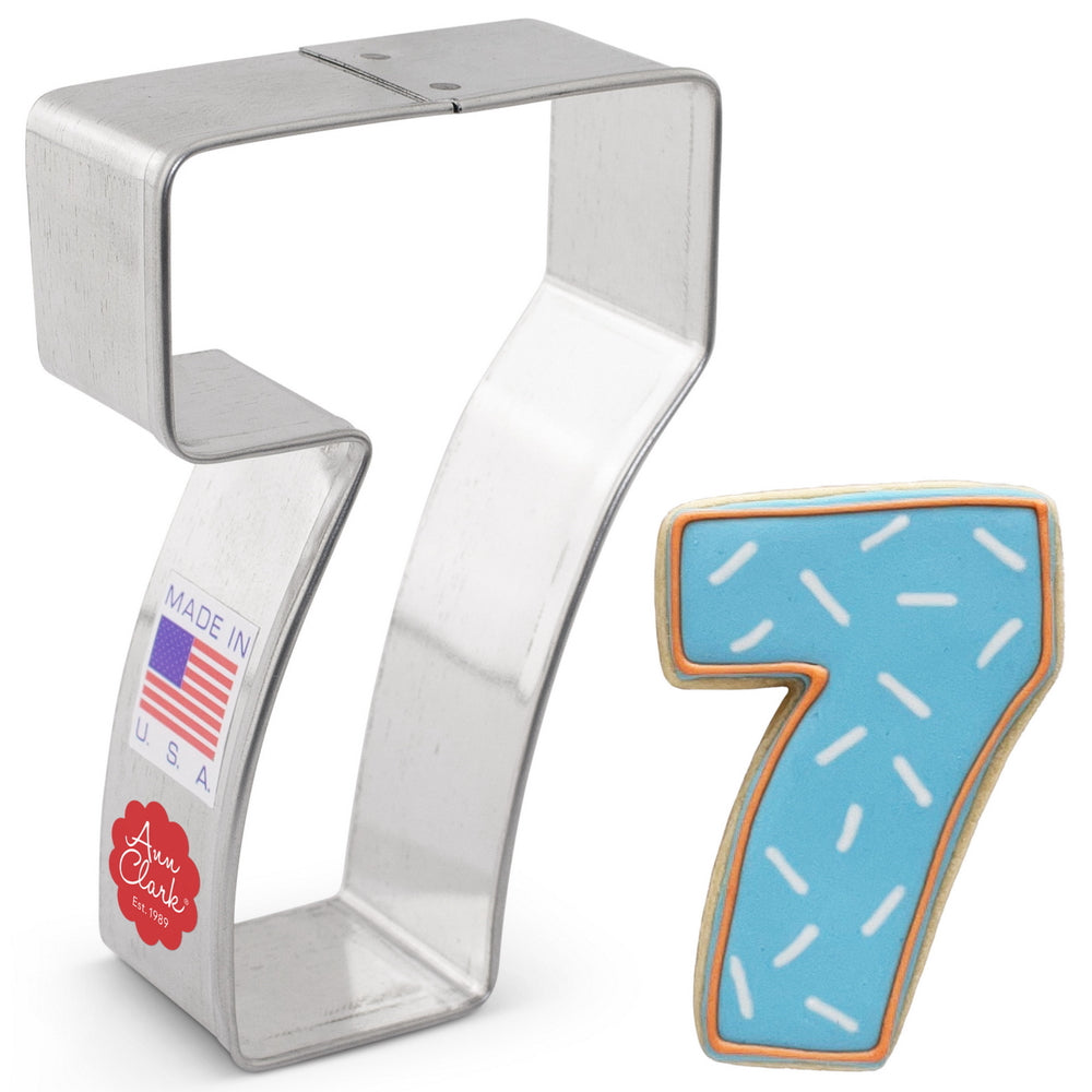 Number 7 Cookie Cutter